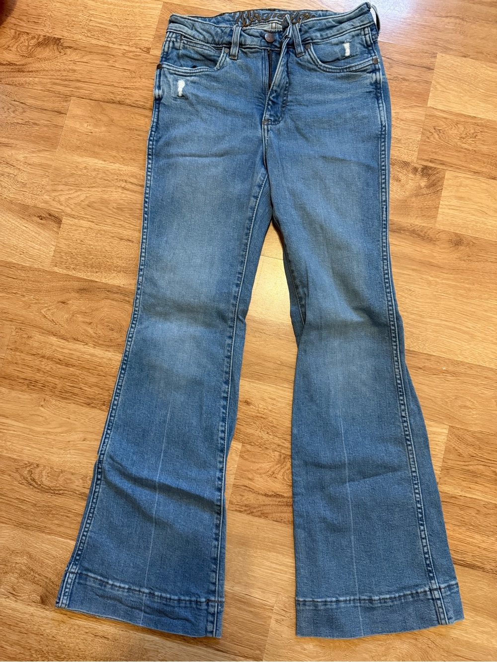 Wrangler Women’s 27x32 High Rise Flare Jeans Distressed Medium Wash